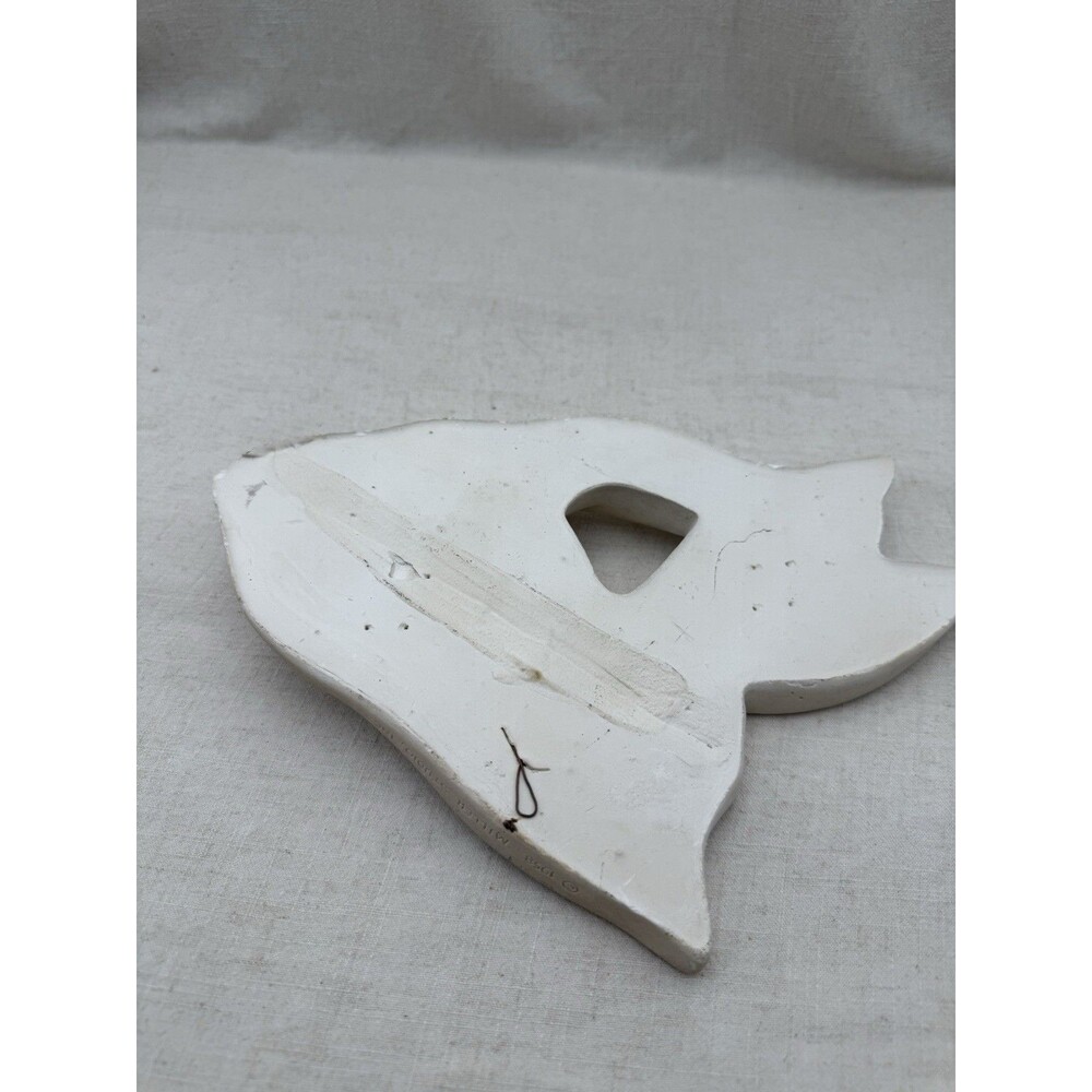 Vintage 1958 Miller Studio Goldfish Wall Plaque Chalkware Fish Decor MCM - Picture 2 of 9